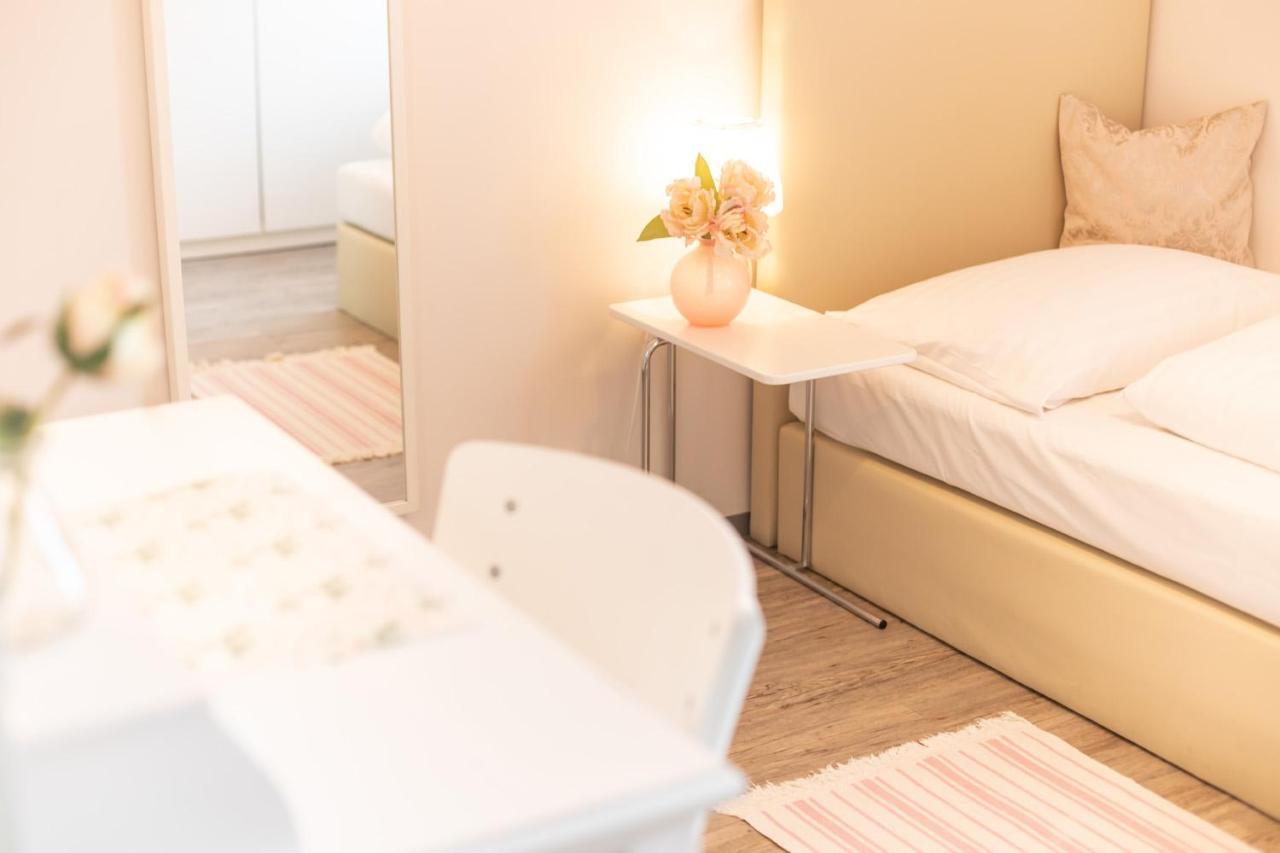 Zum Domplatz Hotel 3*